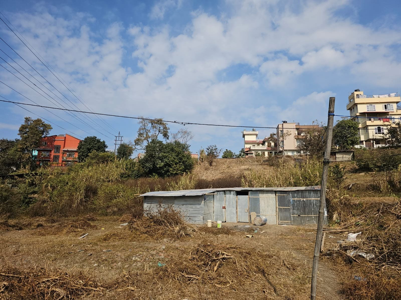 FOR RENT 3 ROPANI AT SANEPA....