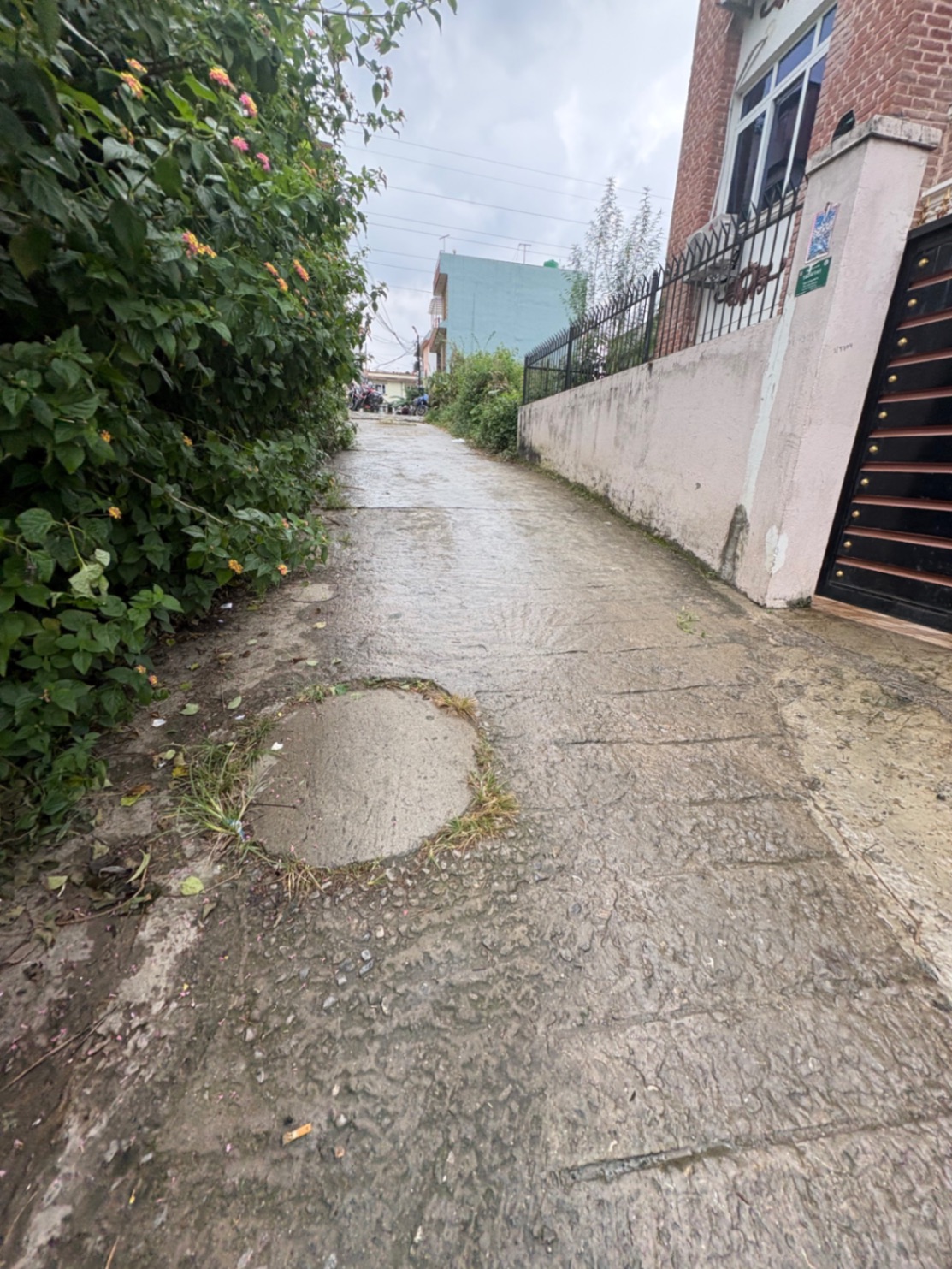#SS2755 Residential Land on sell at Gurjudhara yatayat, Chandragiri