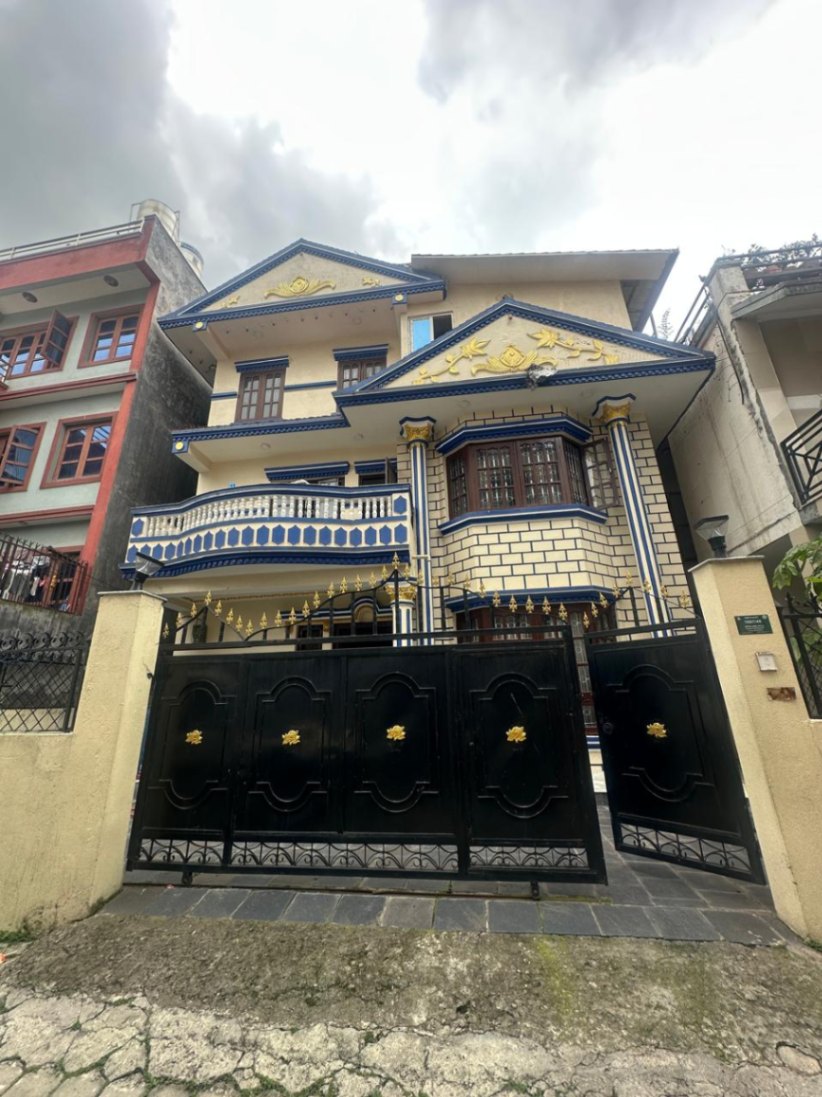 #SS2235 Bungalow House on sell at Naikap, Chandragiri
