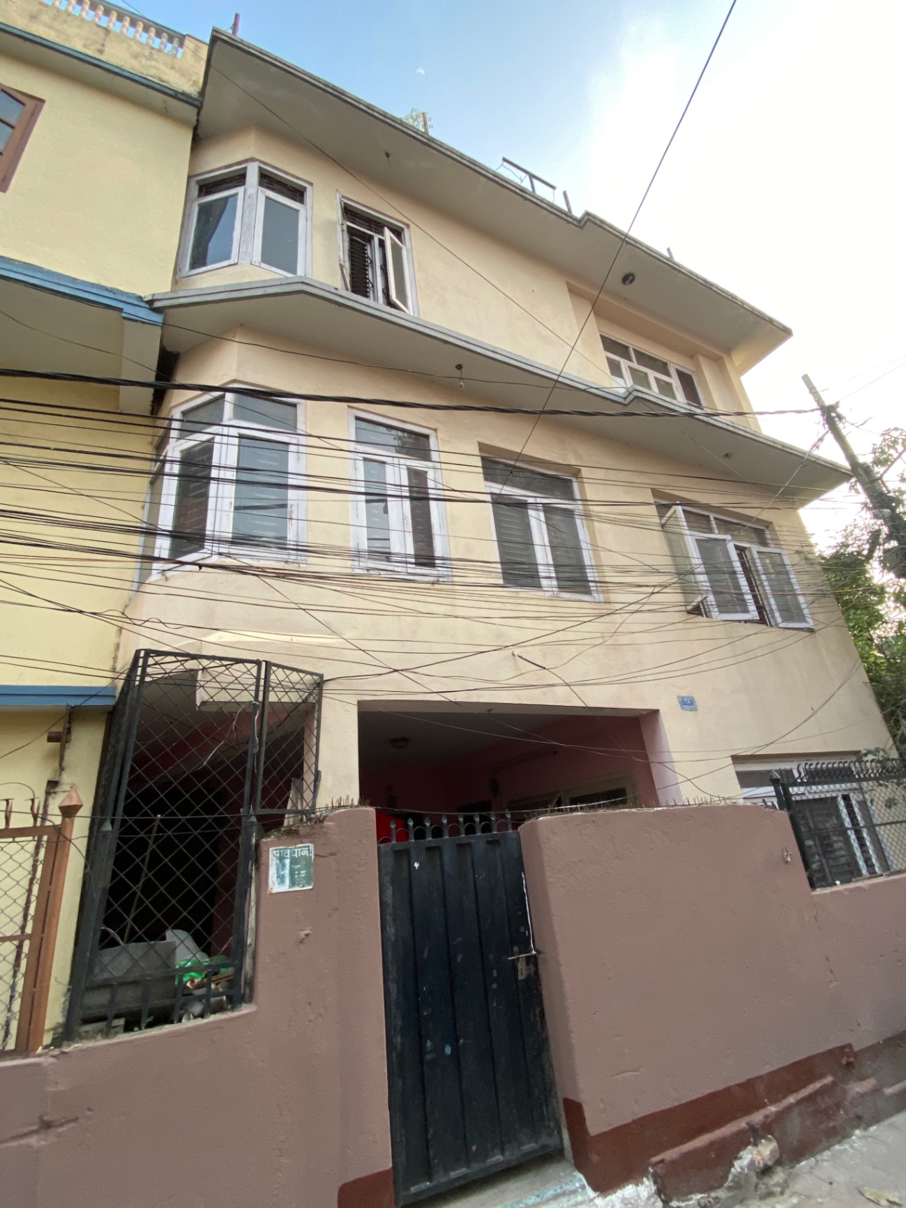 #SS2088 Triplex House on sell at kalopool, Kathmandu
