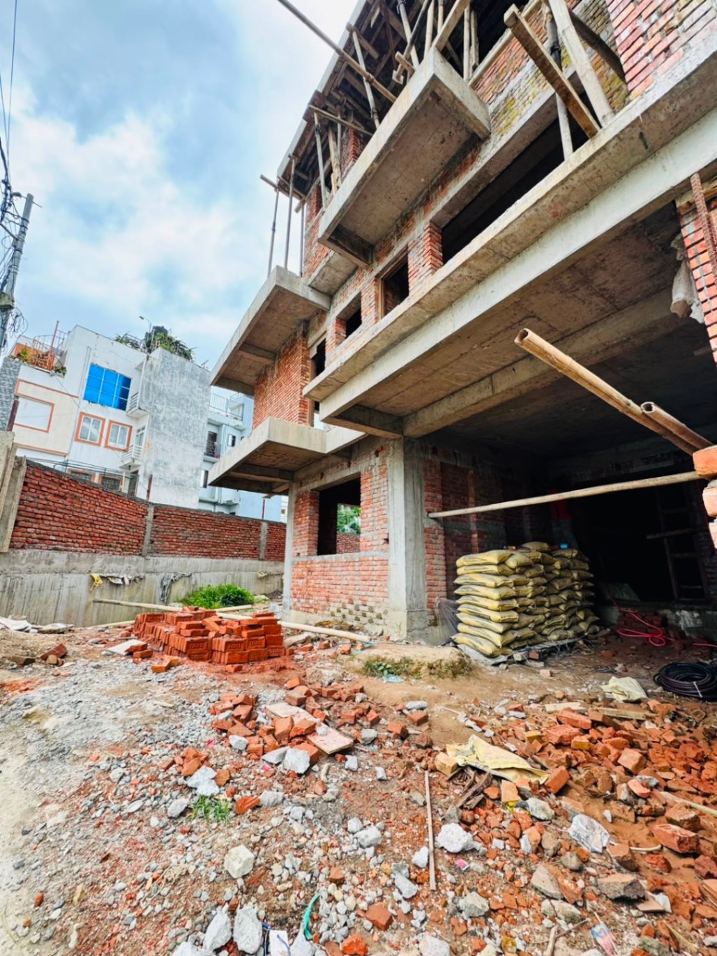 #SS2488 Duplex House on sell at Dholahiti, Lalitpur