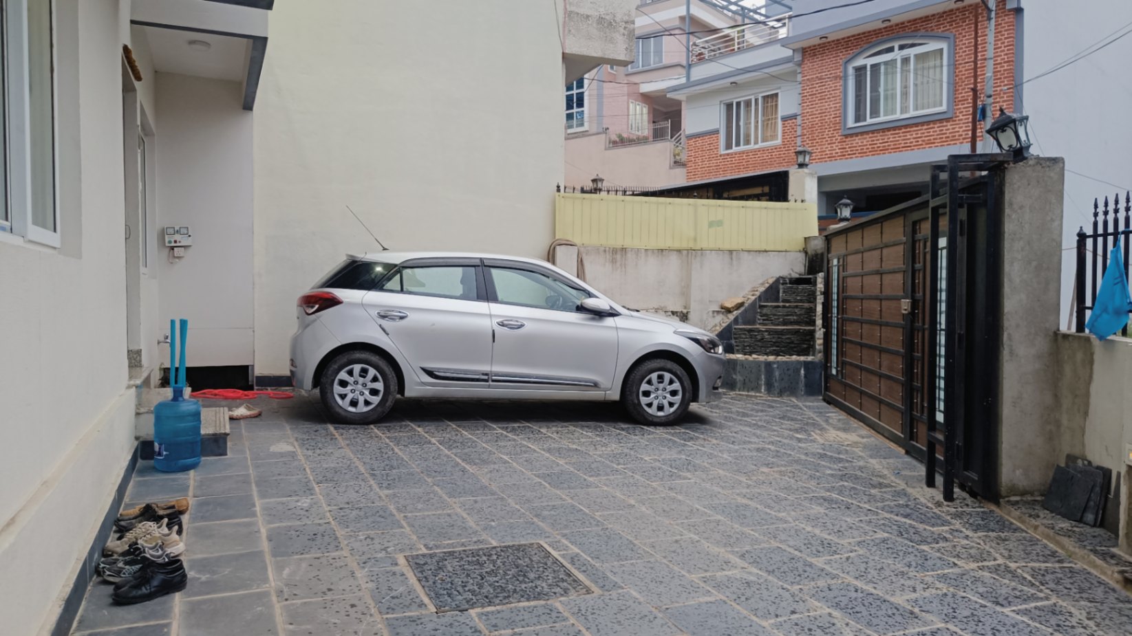#SS1706 Triplex House on sell at Ganesh Chowk, Budhanilkantha