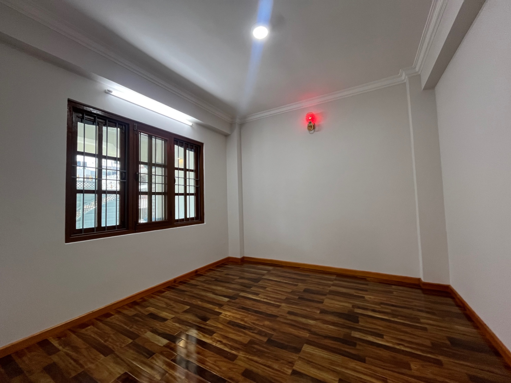 #SS1573 Bungalow House on sell at Maitinepal Thapa chowk, Gokarneshwar