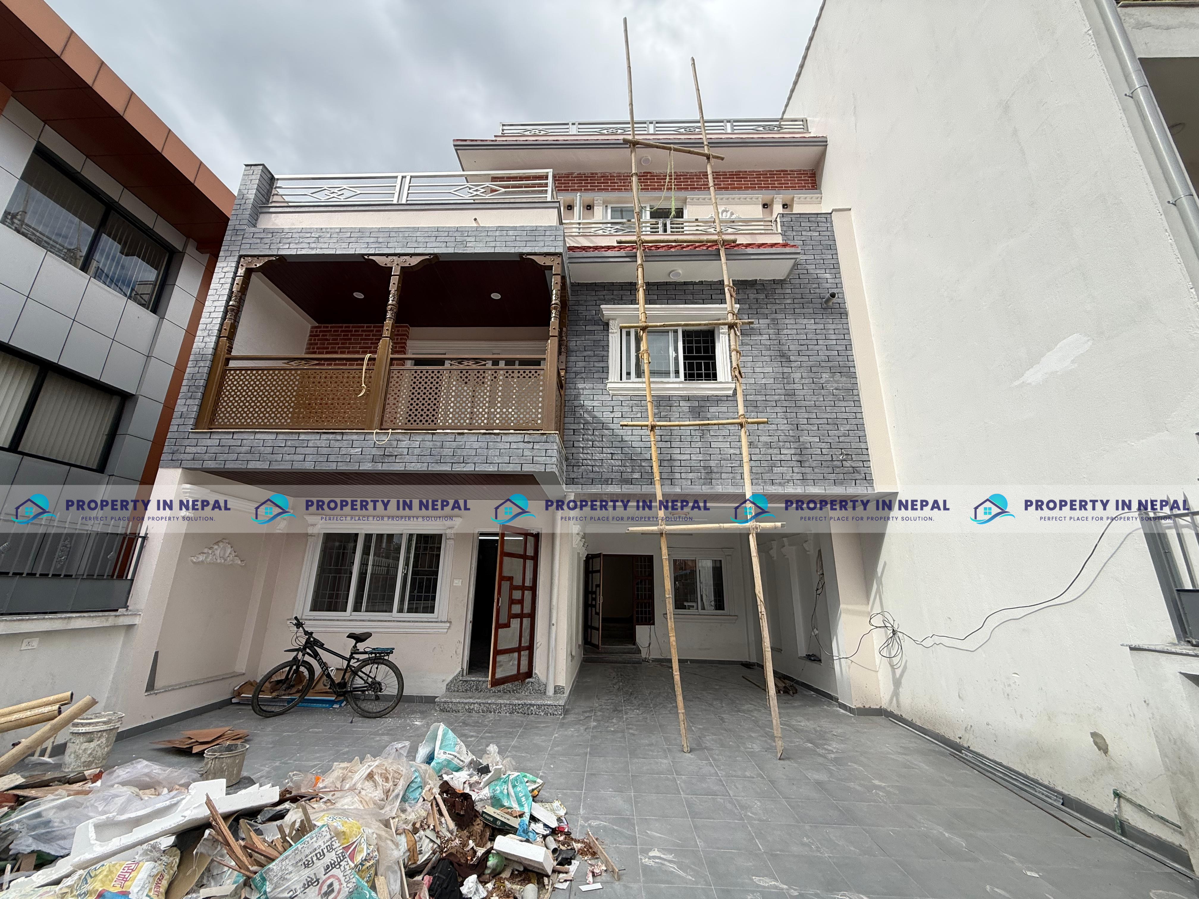 House For Sale At Nakhipot