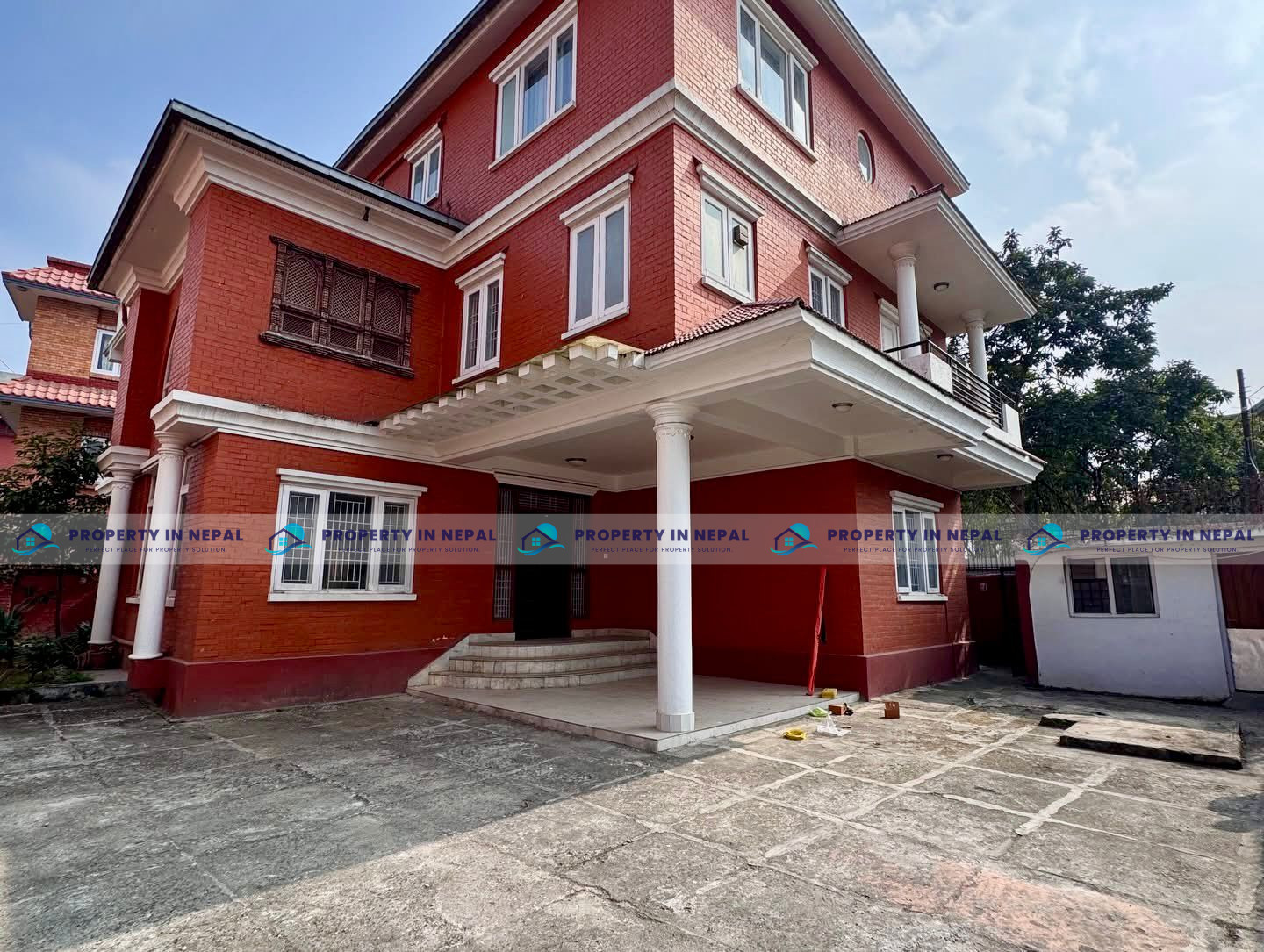 Bungalow For Rent At Maharajgung