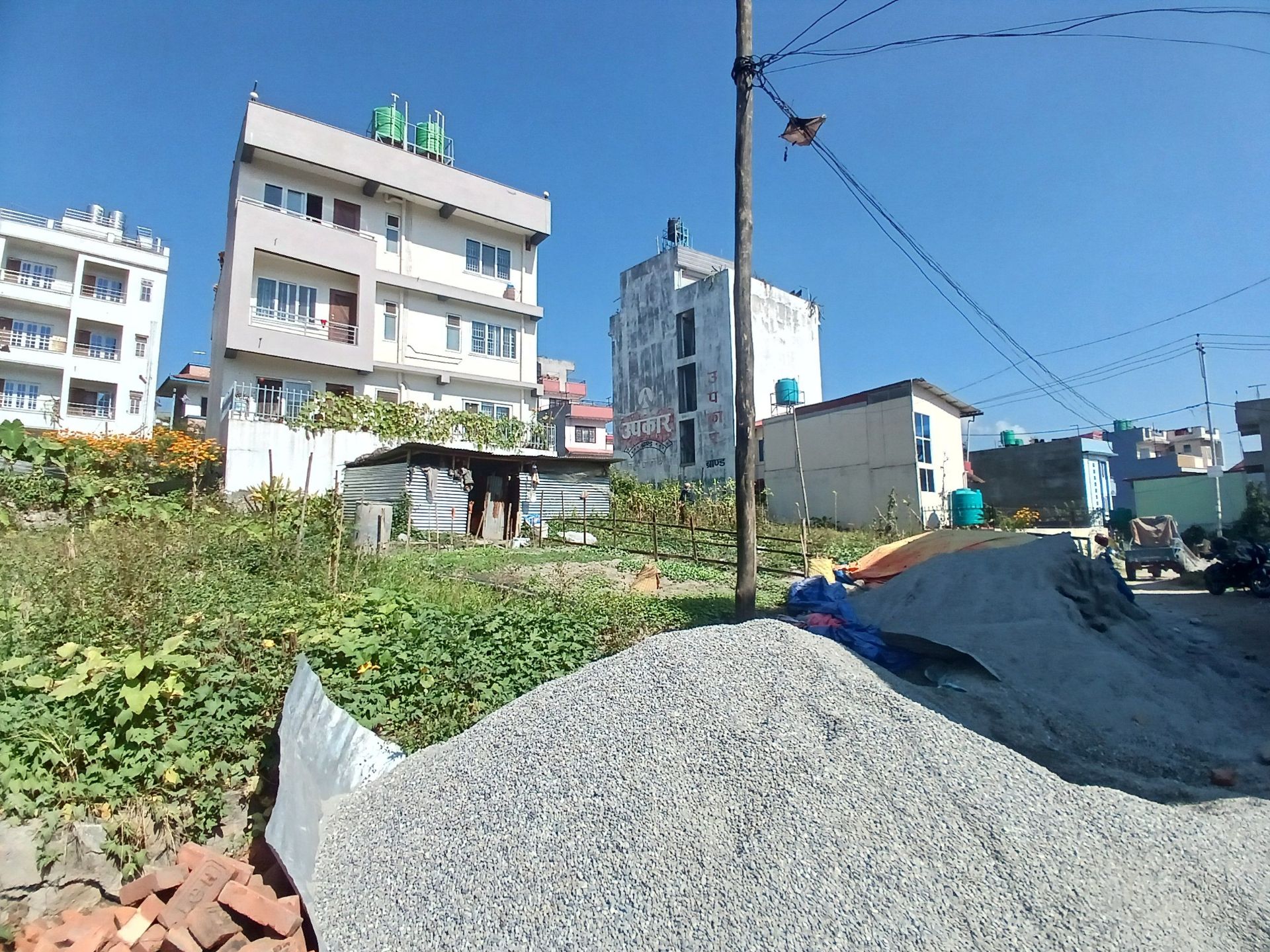 Land for sale in nikosera.