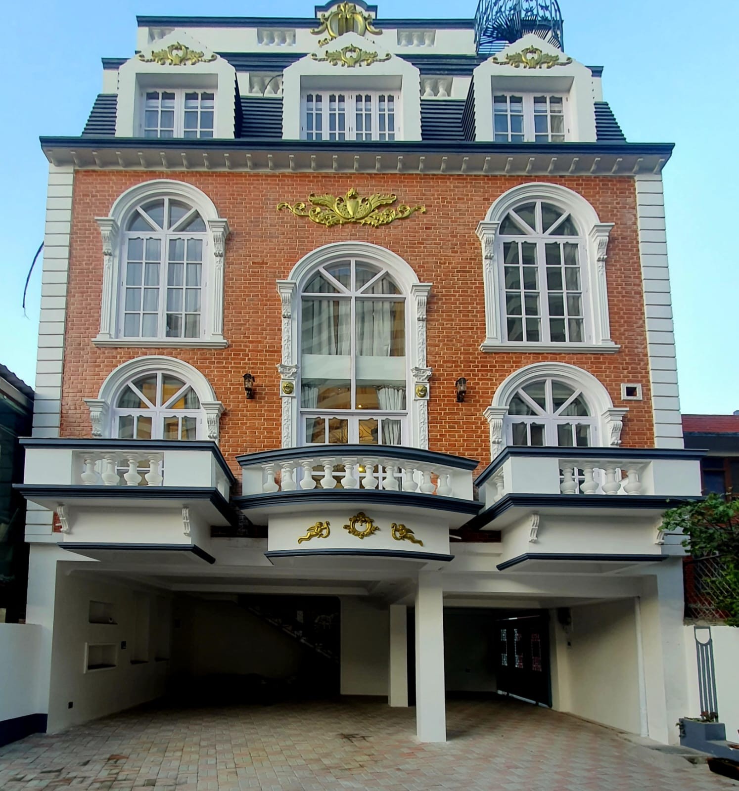 GRAND LUXURY RESIDENCE FOR RENT โ KALIKASTHAN, KATHMANDU Property ID: #ALPR1078