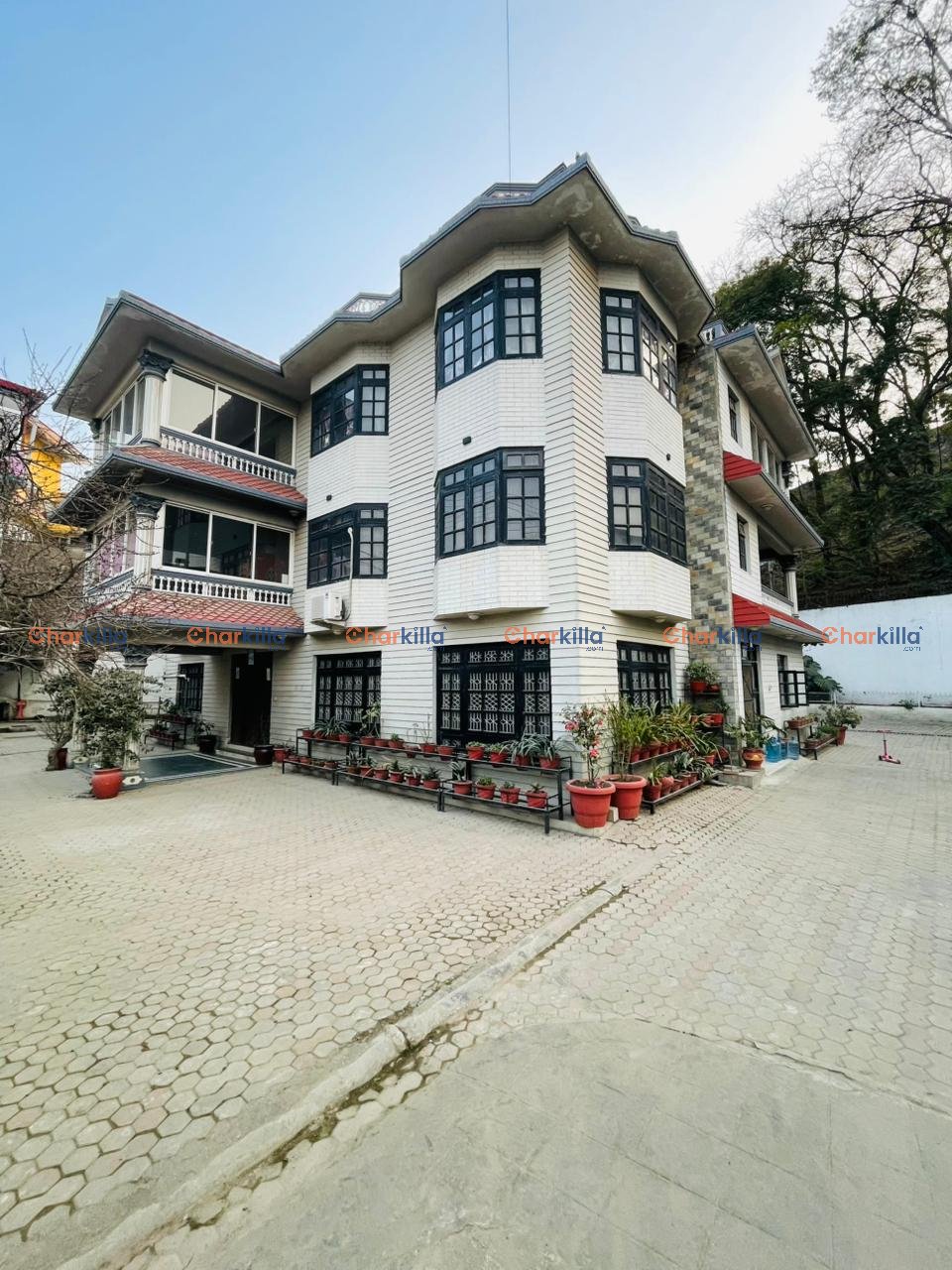 Big mansion for rent in Hattiban, Lalitpur